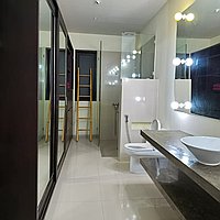 Two-Bedroom Investment Villa with Rooftop Terrace. Villas in Bali for Sale: Вилла в Семиньяк, Балиан за 205 тыс. USD. Leasehold. Предварительный просмотр фото #8