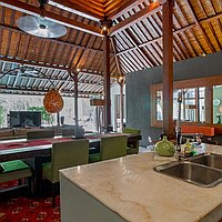 Rare Opporunity; Three Bedroom Joglo Villa in Prime Central Seminyak, Ideal Home or Investment. Villas in Bali for Sale: Вилла в Семиньяк, Балиан за 539 тыс. USD. Leasehold. Предварительный просмотр фото #3