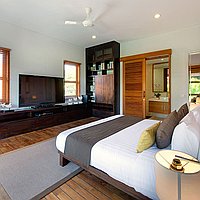 Freehold Four Bedroom Villa with Traditional Architecture in the Heart of Seminyak. Villas in Bali for Sale: Вилла в Семиньяк, Балиан за 2252 тыс. USD. Freehold. Предварительный просмотр фото #5