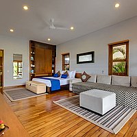 A Splendid Six-Bedroom Freehold Villa in the Heart of Seminyak. Villas in Bali for Sale: Вилла в Семиньяк, Балиан за 2667 тыс. USD. Freehold. Предварительный просмотр фото #9