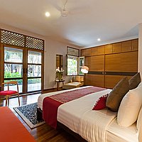 A Splendid Six-Bedroom Freehold Villa in the Heart of Seminyak. Villas in Bali for Sale: Вилла в Семиньяк, Балиан за 2667 тыс. USD. Freehold. Предварительный просмотр фото #7