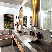 Stunning 12 Bed Villa Estate – Two Interconnected 6 Bedroom Villas in Gated Seminyak Community. Villas in Bali for Sale: Вилла в Семиньяк, Балиан за 1550 тыс. USD. Leasehold. Предварительный просмотр фото #15