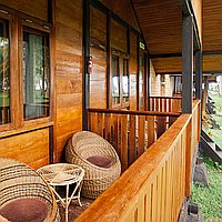 Turnkey Business & Property Investment – Fully Operational Surf Resort in Sumatra. Villas in Bali for Sale: Vila di dalam Sumatra, Bali untuk 10,2 Miliar IDR. Freehold. Pratinjau foto #11