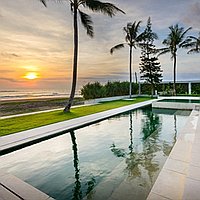 Spectacular Beachfront Freehold Wedding Venue / Estate. Villas in Bali for Sale: Вилла в Табанан, Балиан за 6950 тыс. USD. Freehold. Предварительный просмотр фото #1