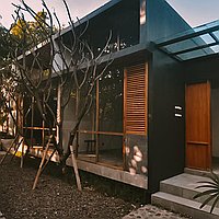 Affordable 2 Bedroom Townhouse with Modern Contemporary Design. Villas in Bali for Sale: Vila di dalam Tabanan, Bali untuk 2,4 Miliar IDR. Leasehold. Pratinjau foto #1