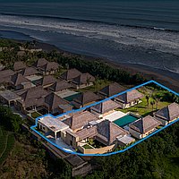 Spacious Four-Bedroom Beachfront Villa in Tabanan: Balinese-Meets-Modern Elegance with Promising ROI. Villas in Bali for Sale: Вилла в Табанан, Балиан за 1171 тыс. USD. Freehold. Предварительный просмотр фото #14