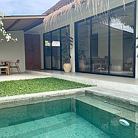 Three-Bedroom Villa with Outdoor Cabana and Pool in Thriving Cepaka, Tabanan. Villas in Bali for Sale: Vila di dalam Tabanan, Bali untuk 1,7 Miliar IDR. Leasehold. Pratinjau foto #1