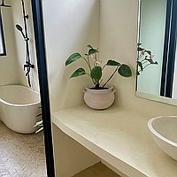 Three-Bedroom Villa with Outdoor Cabana and Pool in Thriving Cepaka, Tabanan. Villas in Bali for Sale: Vila di dalam Tabanan, Bali untuk 1,7 Miliar IDR. Leasehold. Pratinjau foto #9