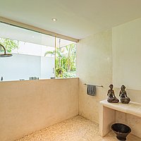 Secluded riverfront estate in Wanasara. Villas in Bali for Sale: Vila di dalam Tabanan, Bali untuk 25 Miliar IDR. Freehold. Pratinjau foto #8