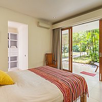 Secluded riverfront estate in Wanasara. Villas in Bali for Sale: Vila di dalam Tabanan, Bali untuk 25 Miliar IDR. Freehold. Pratinjau foto #13