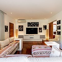 Secluded luxury resort amidst tranquil village near Nyanyi. Villas in Bali for Sale: Vila di dalam Tabanan, Bali untuk 57,8 Miliar IDR. Freehold. Pratinjau foto #17