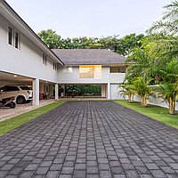 Secluded luxury resort amidst tranquil village near Nyanyi. Villas in Bali for Sale: Вилла в Табанан, Балиан за 3423 тыс. USD. Freehold. Предварительный просмотр фото #5