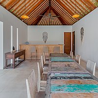 Brand New Iconic Freehold Beachfront Villa Complex. Villas in Bali for Sale: Вилла в Табанан, Балиан за 5927 тыс. USD. Freehold. Предварительный просмотр фото #3