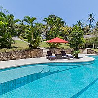Exclusive Opportunity: Freehold 4-Bedroom Riverfront Villa in Tabanan with Strategic Access. Villas in Bali for Sale: Вилла в Табанан, Балиан за 1482 тыс. USD. Freehold. Предварительный просмотр фото #1
