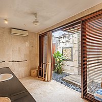 Elegant estate surrounded by rice field Keliki in North of Ubud. Villas in Bali for Sale: Vila di dalam Ubud, Bali untuk 27 Miliar IDR. Freehold. Pratinjau foto #10