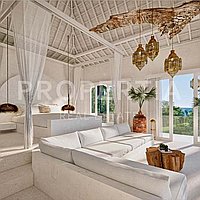 Tranquil Tropical Retreat Steps To The Beach. Villas in Bali for Sale: Вилла в Улувату, Балиан за 12,8 млн. RUB. Leasehold. Предварительный просмотр фото #1