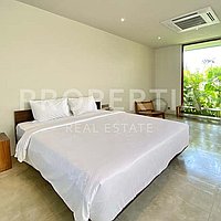 Stunning Modern Tropical Oasis Minutes From The Beach. Villas in Bali for Sale: Вилла в Улувату, Балиан за 16,6 млн. RUB. Leasehold. Предварительный просмотр фото #7