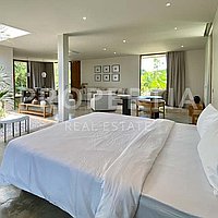 Stunning Modern Tropical Oasis Minutes From The Beach. Villas in Bali for Sale: Вилла в Улувату, Балиан за 16,6 млн. RUB. Leasehold. Предварительный просмотр фото #6