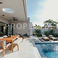Stunning Modern Concrete Villa. Villas in Bali for Sale: Вилла в Умалас, Балиан за 4,6 млрд. IDR. Leasehold. Предварительный просмотр фото #15