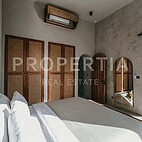 Stunning Modern Concrete Villa. Villas in Bali for Sale: Вилла в Умалас, Балиан за 4,6 млрд. IDR. Leasehold. Предварительный просмотр фото #9