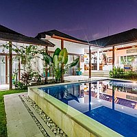 Spacious Tropical Haven In Umalas. Villas in Bali for Sale: Vila di dalam Umalas, Bali untuk 11 Miliar IDR. Leasehold. Pratinjau foto #9