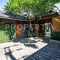 Spacious Tropical Haven In Umalas. Villas in Bali for Sale: Vila di dalam Umalas, Bali untuk 11 Miliar IDR. Leasehold. Pratinjau foto #10