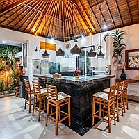 Spacious Tropical Haven In Umalas. Villas in Bali for Sale: Вилла в Умалас, Балиан за 651 тыс. USD. Leasehold. Предварительный просмотр фото #4