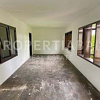 High Potential Renovation Opportunity Investment. Villas in Bali for Sale: Вилла в Умалас, Балиан за 26,5 млн. RUB. Leasehold. Предварительный просмотр фото #1