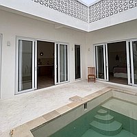 Chic One-Bedroom Villa with Stylish Rooftop and Long Lease in Umalas. Villas in Bali for Sale: Вилла в Умалас, Балиан за 165 тыс. USD. Leasehold. Предварительный просмотр фото #1
