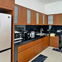 Splendid Three-Bedroom Villa with Luxe Jacuzzi for Long Lease in Serene Umalas. Villas in Bali for Sale: Вилла в Умалас, Балиан за 367 тыс. USD. Leasehold. Предварительный просмотр фото #3