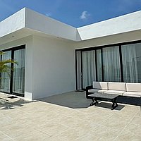 Splendid Three-Bedroom Villa with Luxe Jacuzzi for Long Lease in Serene Umalas. Villas in Bali for Sale: Вилла в Умалас, Балиан за 367 тыс. USD. Leasehold. Предварительный просмотр фото #10