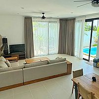 Splendid Three-Bedroom Villa with Luxe Jacuzzi for Long Lease in Serene Umalas. Villas in Bali for Sale: Вилла в Умалас, Балиан за 367 тыс. USD. Leasehold. Предварительный просмотр фото #4
