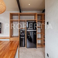 Stunning Loft Style In Bumbak. Villas in Bali for Sale: Вилла в Умалас, Балиан за 8,6 млн. RUB. Leasehold. Предварительный просмотр фото #1