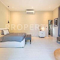 One-Of-A-Kind Villa In Umalas. Villas in Bali for Sale: Vila di dalam Umalas, Bali untuk 32,0 Miliar IDR. Leasehold. Pratinjau foto #7