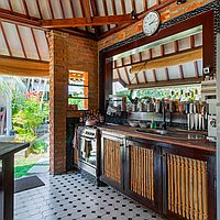 Don’t Miss This Rare Opportunity: Spacious Two-Bedroom Villa with Balinese Vibe in Umalas Hottest Area. Villas in Bali for Sale: Вилла в Умалас, Балиан за 21,4 млн. RUB. Leasehold. Предварительный просмотр фото #7