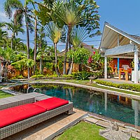 Don’t Miss This Rare Opportunity: Spacious Two-Bedroom Villa with Balinese Vibe in Umalas Hottest Area. Villas in Bali for Sale: Вилла в Умалас, Балиан за 21,4 млн. RUB. Leasehold. Предварительный просмотр фото #1