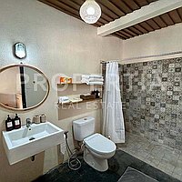 Cute Loft In The Heart Of Bumbak. Villas in Bali for Sale: Вилла в Умалас, Балиан за 113 тыс. USD. Leasehold. Предварительный просмотр фото #3