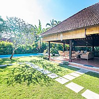 Spacious Two-Bedroom Freehold Villa in Umalas: Great Value and Prime Location. Villas in Bali for Sale: Вилла в Умалас, Балиан за 560 тыс. USD. Freehold. Предварительный просмотр фото #9