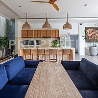 Amazing Spacious Villa In The Heart Of Umalas. Villas in Bali for Sale: Вилла в Умалас, Балиан за 588 тыс. USD. Leasehold. Предварительный просмотр фото #3