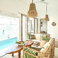 Newly Renovated and Beautifully Styled Two-Bedroom Villa in Ungasan. Villas in Bali for Sale: Вилла в Унгасан, Балиан за 130 тыс. USD. Leasehold. Предварительный просмотр фото #1