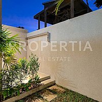Modern Industrial Style Villa In Ungasan. Villas in Bali for Sale: Вилла в Унгасан, Балиан за 14,4 млн. RUB. Leasehold. Предварительный просмотр фото #9