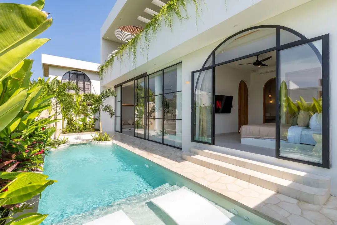 3 KAMAR TIDUR | SESEH. Villas in Bali for Sale: Vila di dalam Seseh, Bali untuk 378 Ribuan USD. Leasehold. Foto Utama