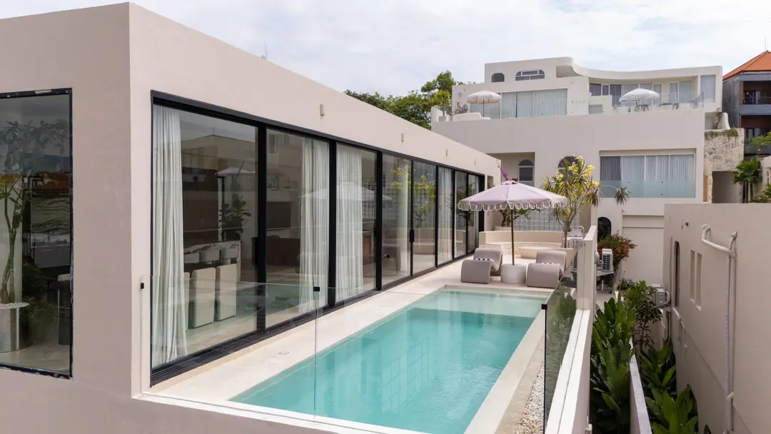 4 KAMAR TIDUR | ULUWATU. Villas in Bali for Sale: Vila di dalam Uluwatu, Bali untuk 1003 Ribuan USD. Leasehold. Foto Utama