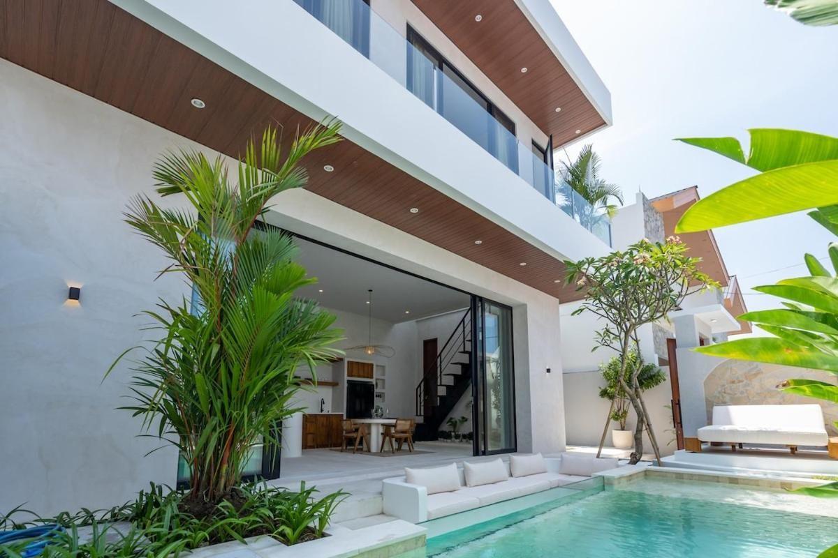 2 Kamar Tidur | Canggu. Villas in Bali for Sale: Villa in Canggu, Bali for 320 Thousands USD. Leasehold. Main Photo