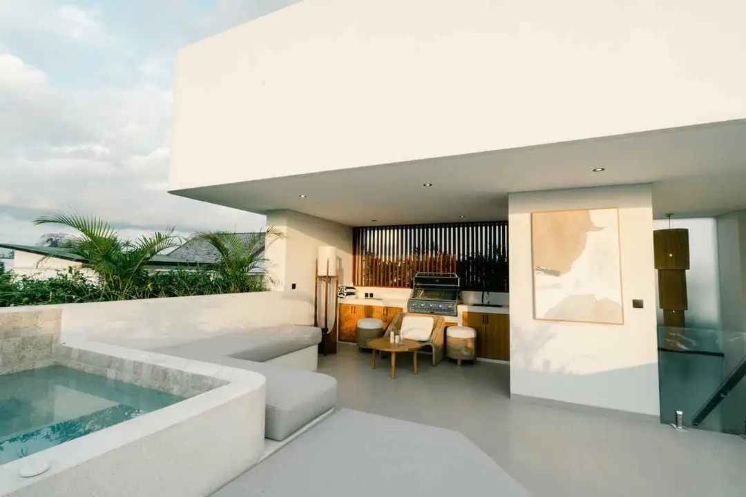 2 KAMAR TIDUR | PERERENAN. Villas in Bali for Sale: Villa in Tumbak Bayuh, Bali for 279 Thousands USD. Leasehold. Main Photo