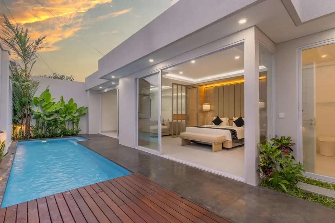 4 KAMAR TIDUR | SEMINYAK. Villas in Bali for Sale: Villa in Seminyak, Bali for 738 Thousands USD. Leasehold. Main Photo