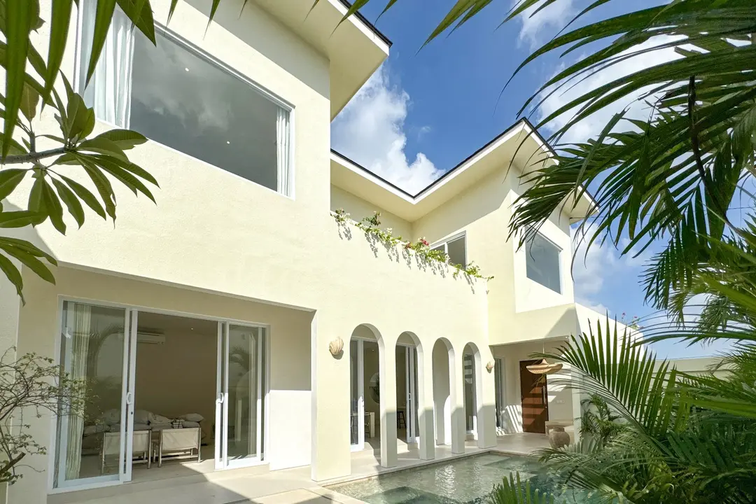 2 KAMAR TIDUR | CANGGU. Villas in Bali for Sale: Vila di dalam Padonan, Bali untuk 269 Ribuan USD. Leasehold. Foto Utama