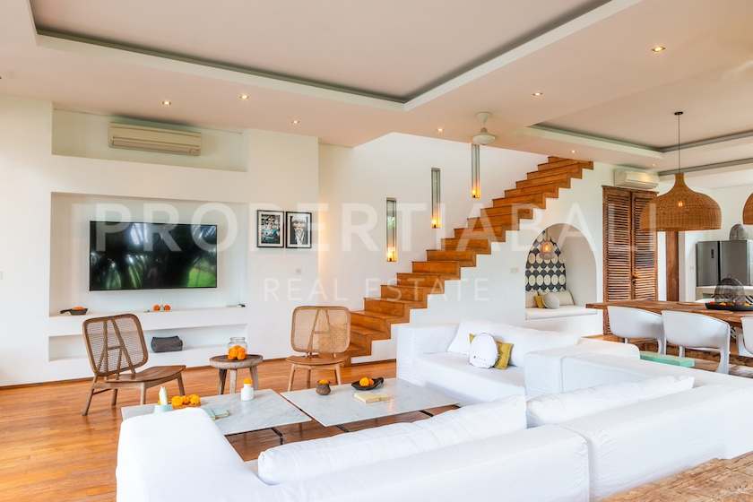 Gorgeous Villa Walking Distance To The Beach. Villas in Bali for Sale: Вилла в Переренан (Чангу), Балиан за 725 тыс. USD. Leasehold. Главное фото