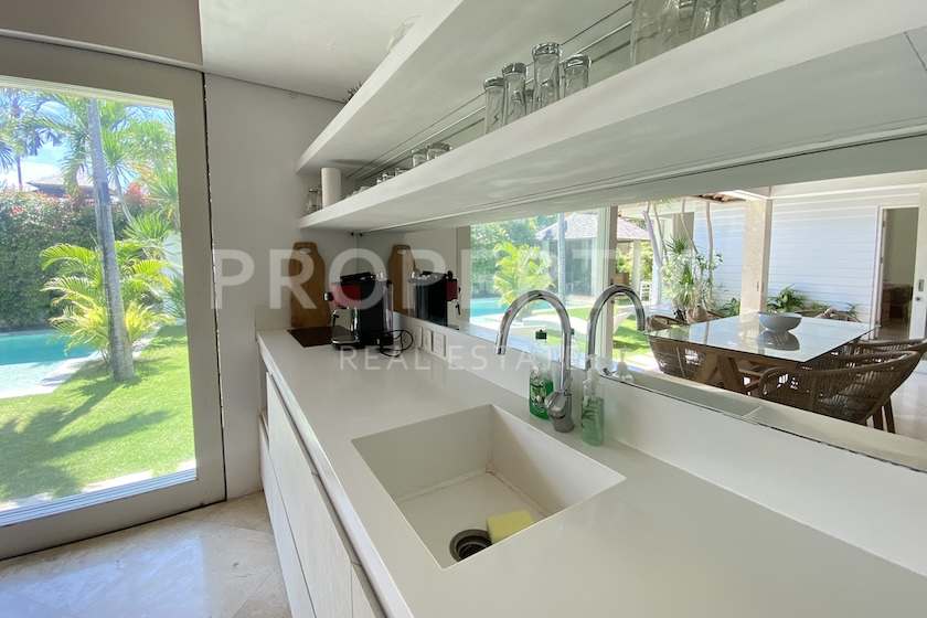 Modern Traditional Tropical Villas In Berawa. Villas in Bali for Sale: Вилла в Берава (Чангу), Балиан за 251 тыс. USD. Leasehold. Главное фото