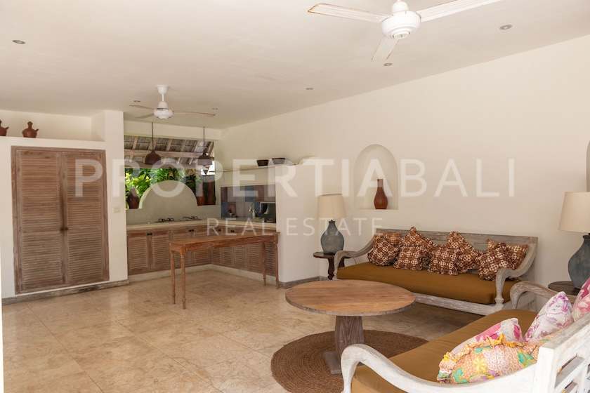 Exquisite Traditional Villa In Pererenan. Villas in Bali for Sale: Вилла в Переренан (Чангу), Балиан за 296 тыс. USD. Leasehold. Главное фото